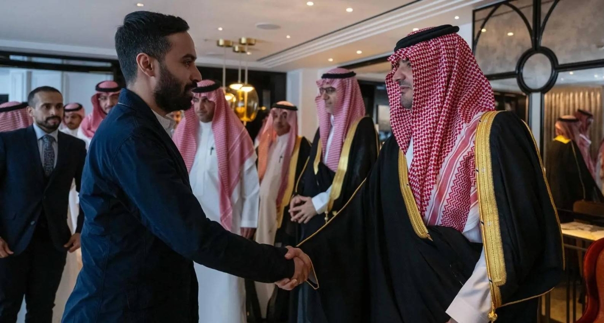 وزير الداخلية يلتقي منسوبي الوزارة المبتعثين للدراسة في بريطانيا لتعزيز الكفاءات