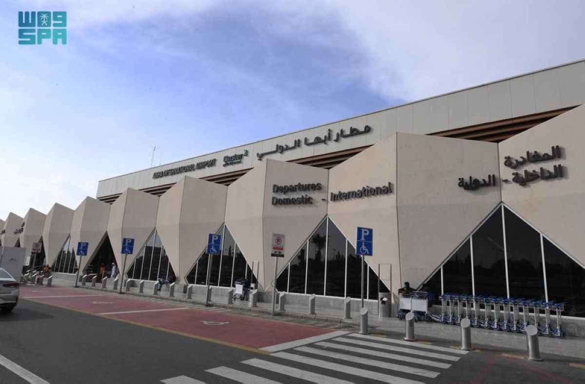 مطار أبها يعتمد إجراءات جديدة لشحن السمن والعسل لضمان سلامة المسافرين