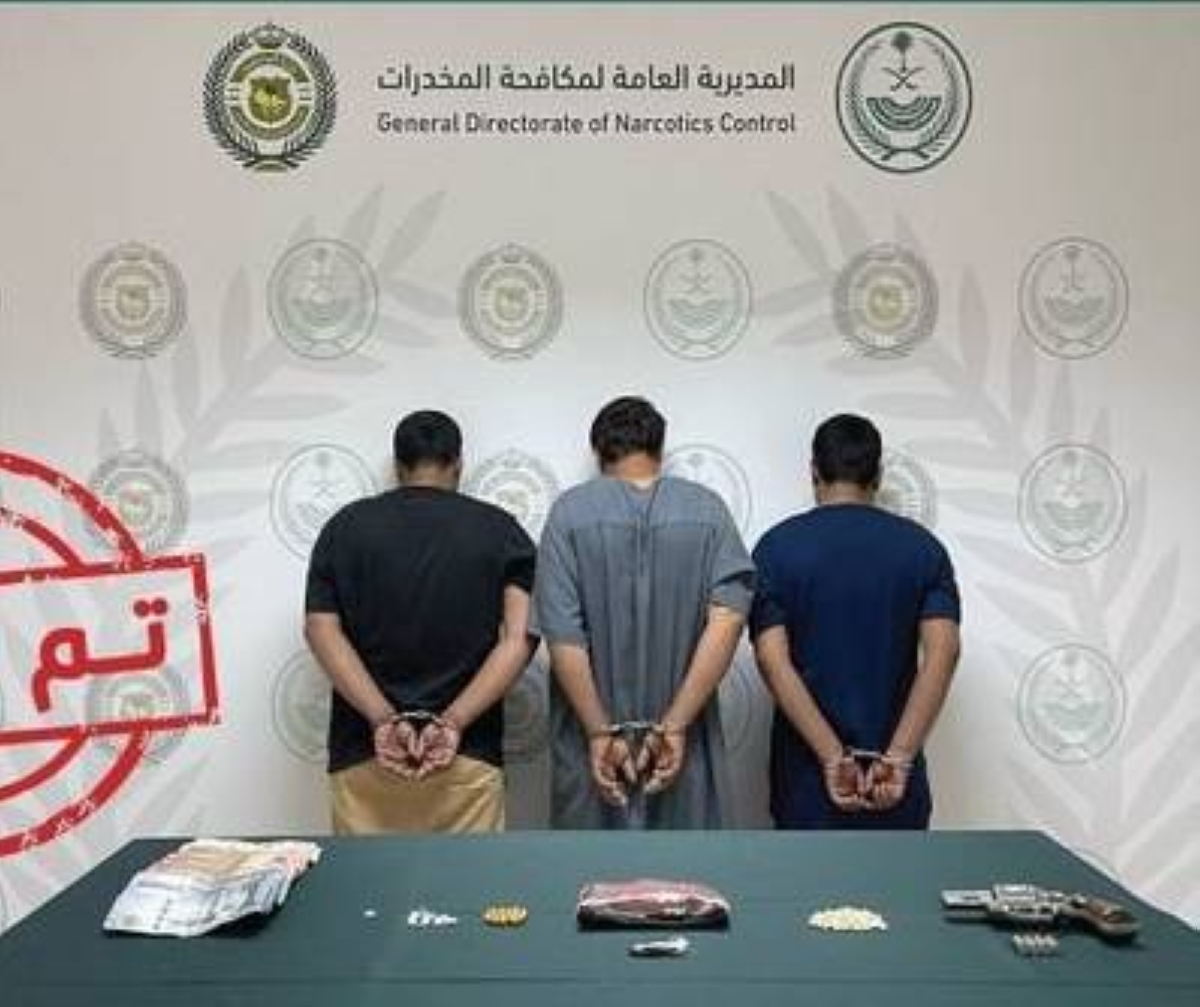 الجوف: القبض على 3 مروجين للحشيش والإمفيتامين وأدوية محظورة في حملة أمنية
