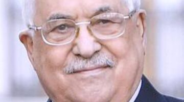 فرنسا تعلن التزامها الاعتراف بدولة فلسطين وعباس يشيد بالدعم السعودي المشرف
