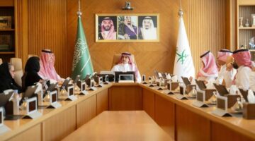 نقل المسابقات الرياضية السعودية: وزير الإعلام والرئيس التنفيذي لـSRMG يبحثان آخر التطورات