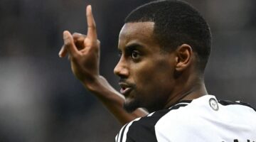 إيزاك يشترط بنوداً حاسمة للانضمام إلى الهلال السعودي في الميركاتو الصيفي