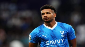 الهلال يجهز البليهي للموسم الجديد وسط نفي مفاوضات النصر معه